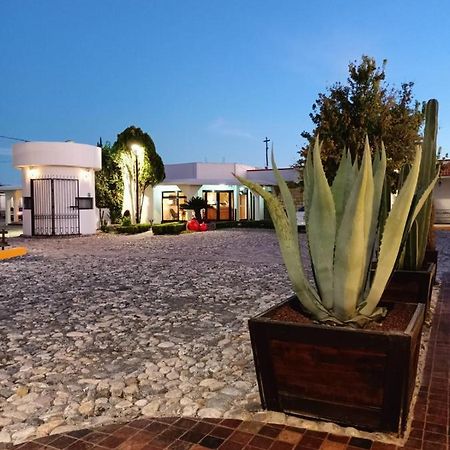 Hotel Mina Real Cedral Екстер'єр фото