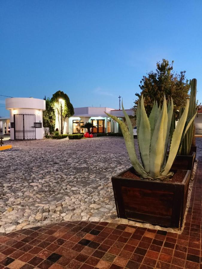 Hotel Mina Real Cedral Екстер'єр фото